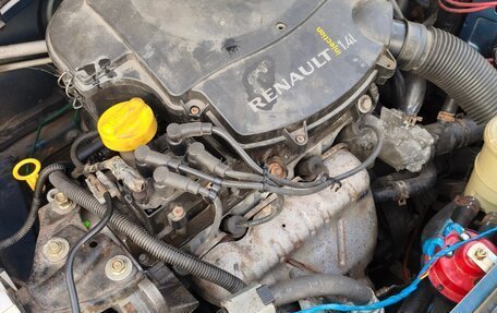 Renault Logan I, 2010 год, 260 000 рублей, 8 фотография
