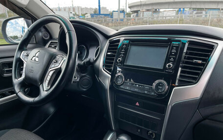 Mitsubishi L200 IV рестайлинг, 2022 год, 3 999 000 рублей, 9 фотография