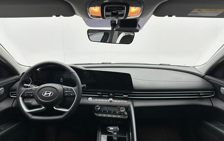 Hyundai Elantra, 2023 год, 1 260 000 рублей, 7 фотография