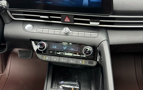 Hyundai Elantra, 2023 год, 1 260 000 рублей, 9 фотография