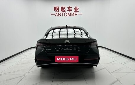 Hyundai Elantra, 2023 год, 1 260 000 рублей, 6 фотография