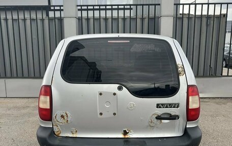Chevrolet Niva I рестайлинг, 2006 год, 109 000 рублей, 10 фотография