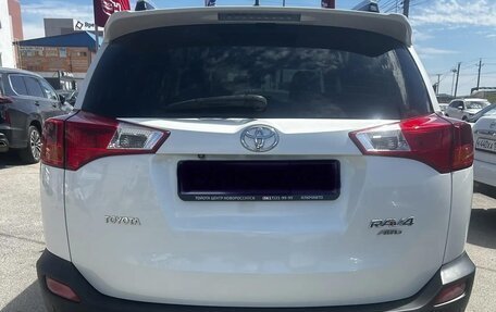 Toyota RAV4, 2014 год, 1 840 000 рублей, 3 фотография