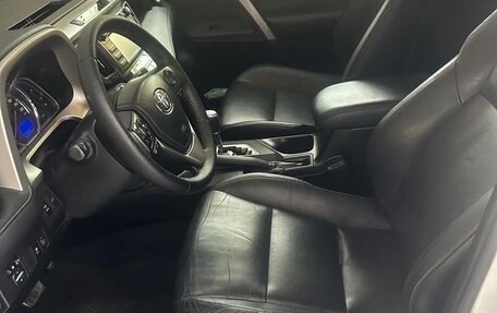 Toyota RAV4, 2014 год, 1 840 000 рублей, 6 фотография