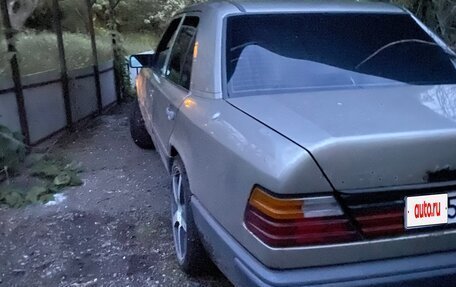 Mercedes-Benz E-Класс, 1992 год, 120 000 рублей, 2 фотография