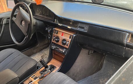 Mercedes-Benz E-Класс, 1992 год, 120 000 рублей, 22 фотография