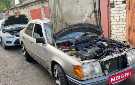 Mercedes-Benz E-Класс, 1992 год, 120 000 рублей, 21 фотография