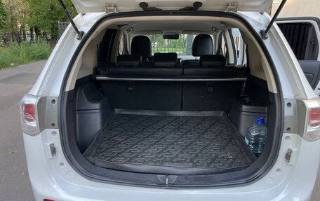 Mitsubishi Outlander III рестайлинг 3, 2013 год, 1 799 999 рублей, 25 фотография