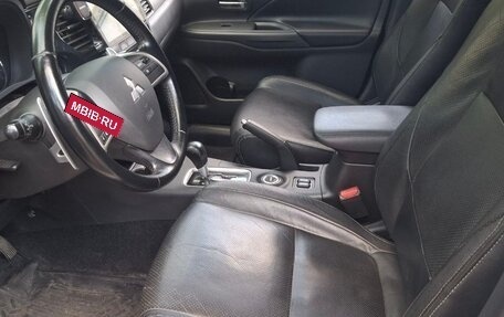 Mitsubishi Outlander III рестайлинг 3, 2013 год, 1 799 999 рублей, 19 фотография