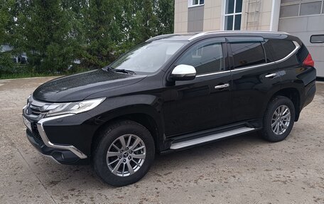 Mitsubishi Pajero Sport III рестайлинг, 2017 год, 2 100 000 рублей, 3 фотография