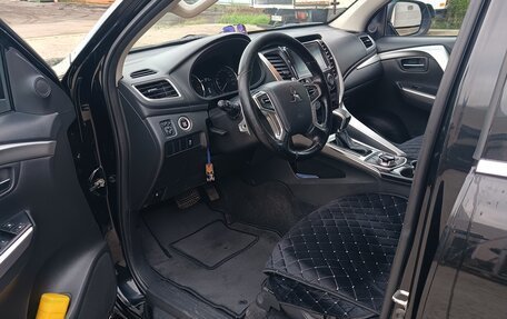 Mitsubishi Pajero Sport III рестайлинг, 2017 год, 2 100 000 рублей, 13 фотография