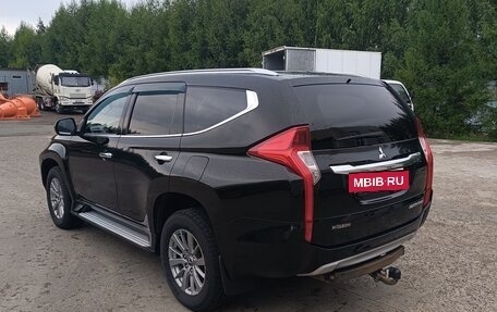 Mitsubishi Pajero Sport III рестайлинг, 2017 год, 2 100 000 рублей, 5 фотография