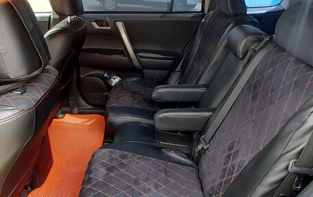 Toyota Highlander III, 2013 год, 2 050 000 рублей, 11 фотография