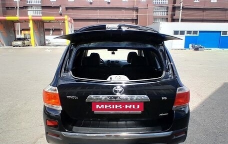 Toyota Highlander III, 2013 год, 2 050 000 рублей, 13 фотография