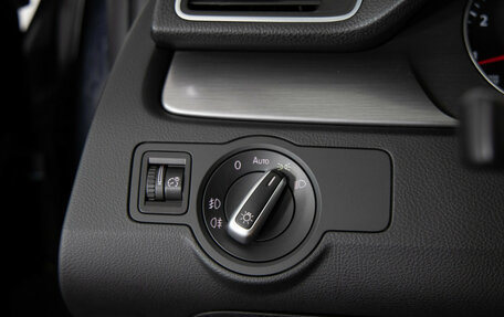 Volkswagen Passat B7, 2012 год, 999 000 рублей, 18 фотография