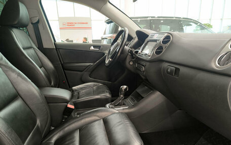 Volkswagen Tiguan I, 2011 год, 861 000 рублей, 11 фотография