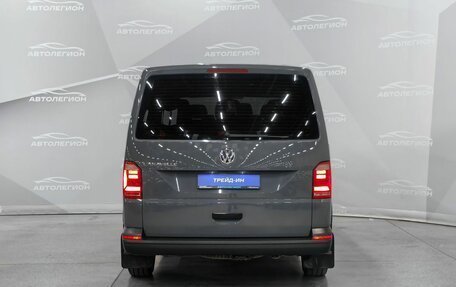 Volkswagen Caravelle T6 рестайлинг, 2019 год, 1 920 000 рублей, 3 фотография