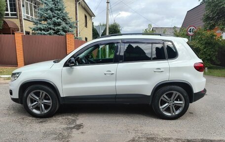 Volkswagen Tiguan I, 2016 год, 1 800 000 рублей, 4 фотография