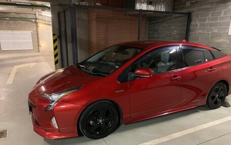 Toyota Prius IV XW50, 2016 год, 2 080 000 рублей, 5 фотография