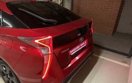 Toyota Prius IV XW50, 2016 год, 2 080 000 рублей, 8 фотография
