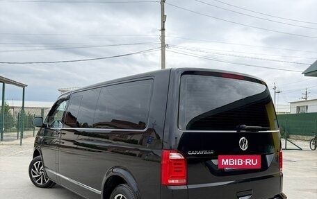 Volkswagen Caravelle T6 рестайлинг, 2019 год, 4 250 000 рублей, 4 фотография