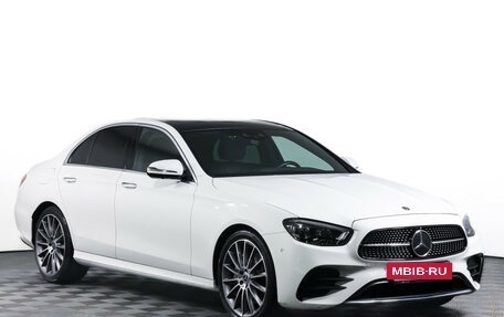 Mercedes-Benz E-Класс, 2021 год, 4 650 000 рублей, 3 фотография