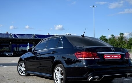 Mercedes-Benz E-Класс, 2015 год, 1 800 000 рублей, 1 фотография