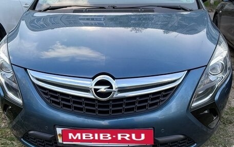 Opel Zafira C рестайлинг, 2014 год, 1 550 000 рублей, 1 фотография