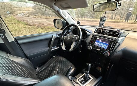 Toyota Land Cruiser Prado 150 рестайлинг 2, 2014 год, 3 150 000 рублей, 7 фотография