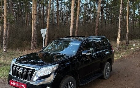 Toyota Land Cruiser Prado 150 рестайлинг 2, 2014 год, 3 150 000 рублей, 4 фотография