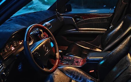 Mercedes-Benz E-Класс, 1996 год, 600 000 рублей, 11 фотография