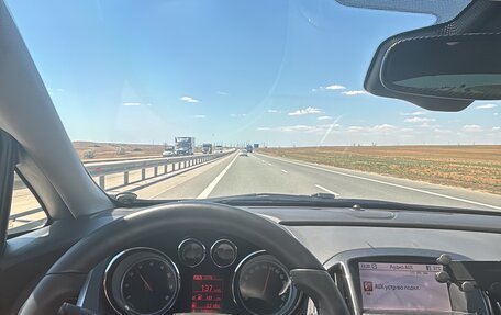Opel Astra J, 2013 год, 920 000 рублей, 3 фотография
