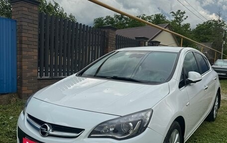 Opel Astra J, 2013 год, 920 000 рублей, 6 фотография