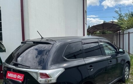 Mitsubishi Outlander III рестайлинг 3, 2012 год, 1 070 000 рублей, 4 фотография