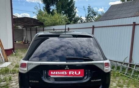 Mitsubishi Outlander III рестайлинг 3, 2012 год, 1 070 000 рублей, 3 фотография