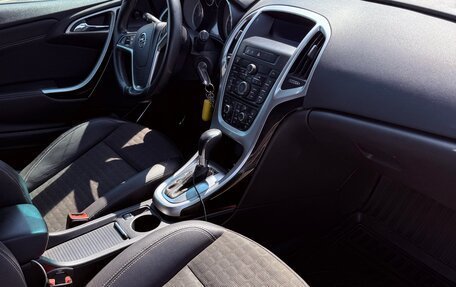 Opel Astra J, 2013 год, 1 000 000 рублей, 8 фотография
