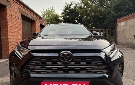 Toyota RAV4, 2020 год, 4 400 000 рублей, 4 фотография