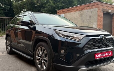 Toyota RAV4, 2020 год, 4 400 000 рублей, 5 фотография