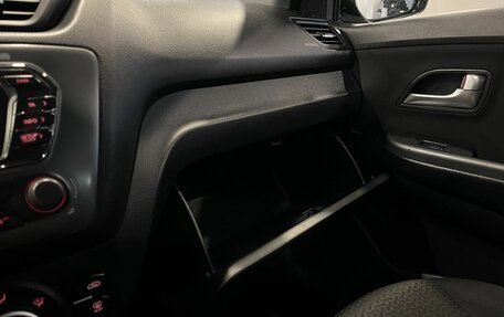 KIA Rio III рестайлинг, 2012 год, 967 000 рублей, 32 фотография