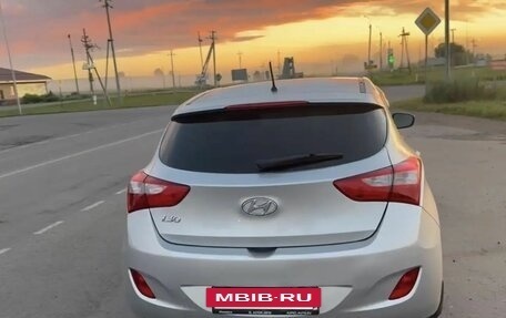 Hyundai i30 II рестайлинг, 2014 год, 920 000 рублей, 2 фотография