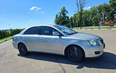 Toyota Avensis III рестайлинг, 2007 год, 1 000 000 рублей, 3 фотография