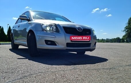 Toyota Avensis III рестайлинг, 2007 год, 1 000 000 рублей, 2 фотография