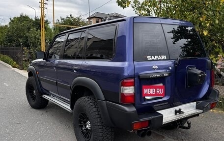 Nissan Patrol, 1999 год, 1 650 000 рублей, 2 фотография