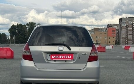 Honda Fit III, 2003 год, 220 000 рублей, 2 фотография