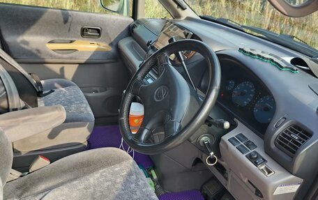 Nissan Serena II, 2001 год, 419 990 рублей, 16 фотография