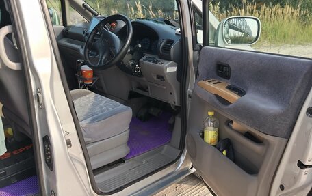 Nissan Serena II, 2001 год, 419 990 рублей, 15 фотография