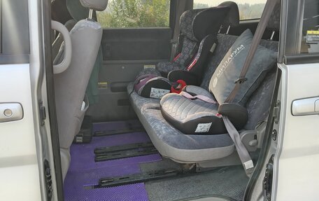 Nissan Serena II, 2001 год, 419 990 рублей, 21 фотография