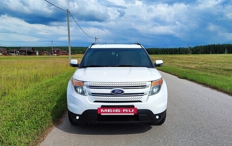 Ford Explorer VI, 2013 год, 2 150 000 рублей, 6 фотография