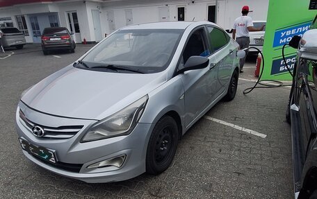Hyundai Solaris II рестайлинг, 2014 год, 450 000 рублей, 2 фотография
