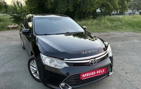 Toyota Camry, 2015 год, 2 100 000 рублей, 4 фотография